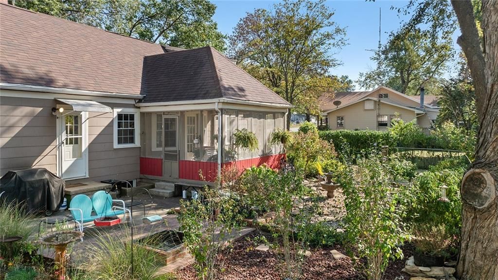 1109 N Washington Street — photo 50