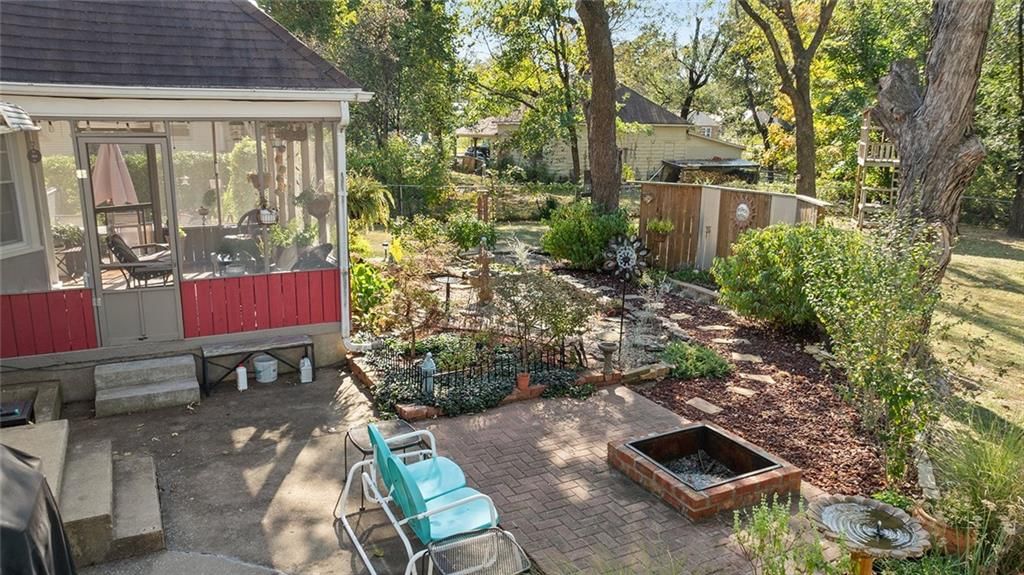 1109 N Washington Street — photo 53