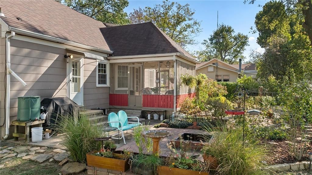 1109 N Washington Street — photo 55