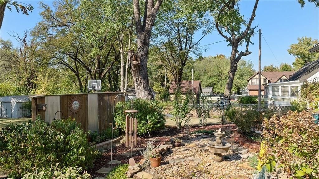 1109 N Washington Street — photo 58