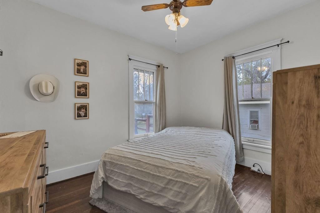 601 E 3rd Street — photo 13