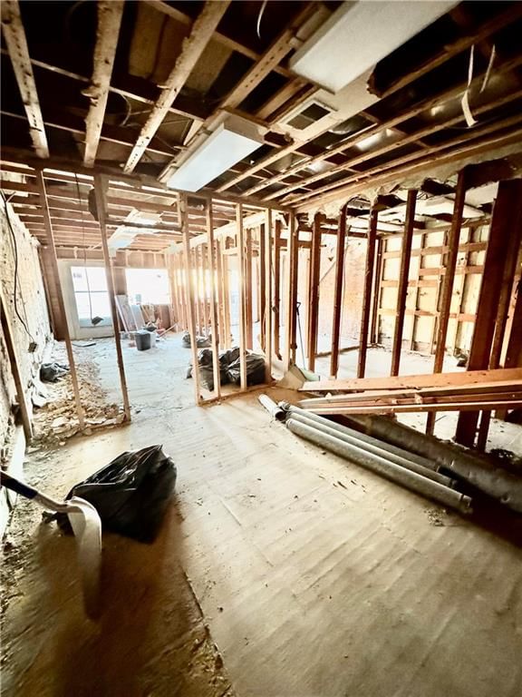 106 W Benton Street — photo 5