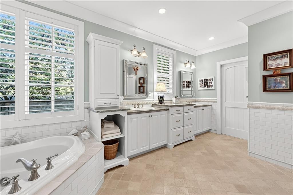 7805 Mission Road — photo 30