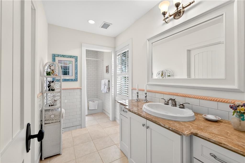 7805 Mission Road — photo 36
