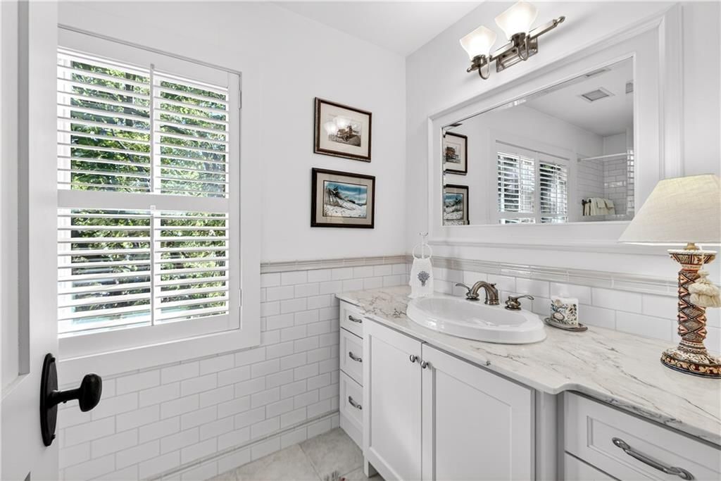 7805 Mission Road — photo 40