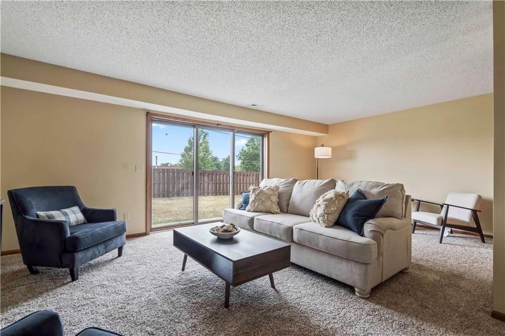 1111 Durham Drive — photo 5