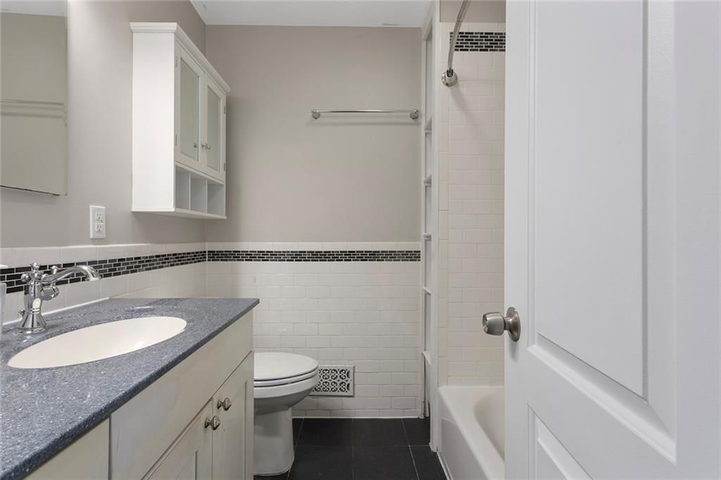 106 Helen Street — photo 16