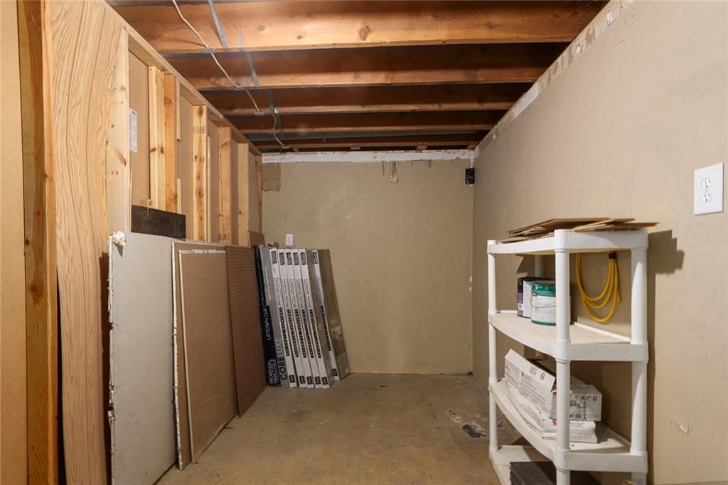 106 Helen Street — photo 27