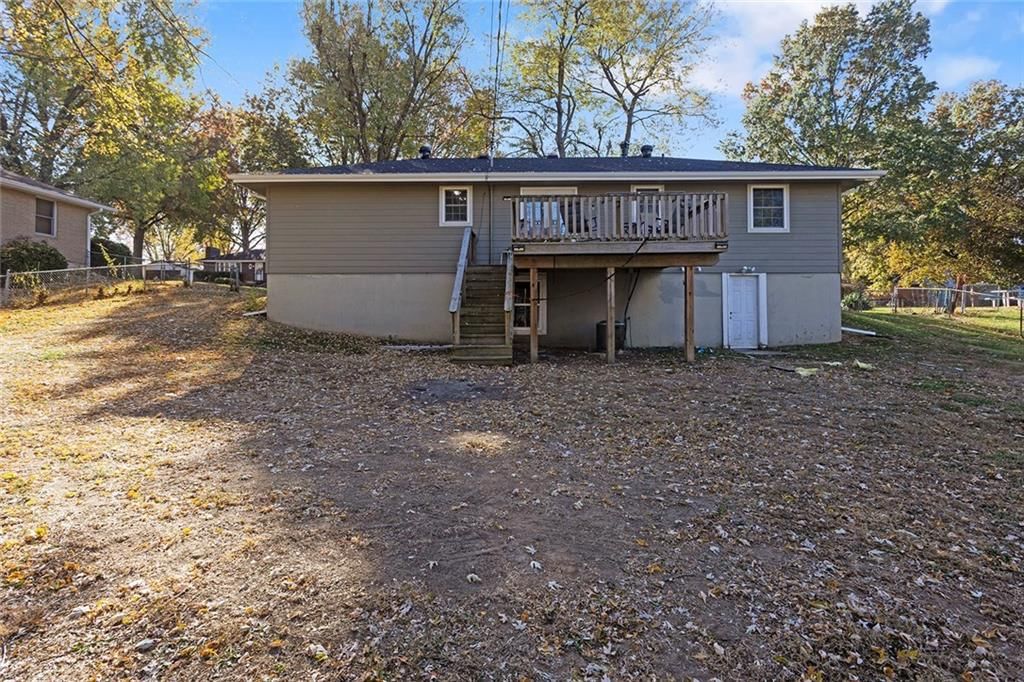 106 Helen Street — photo 30
