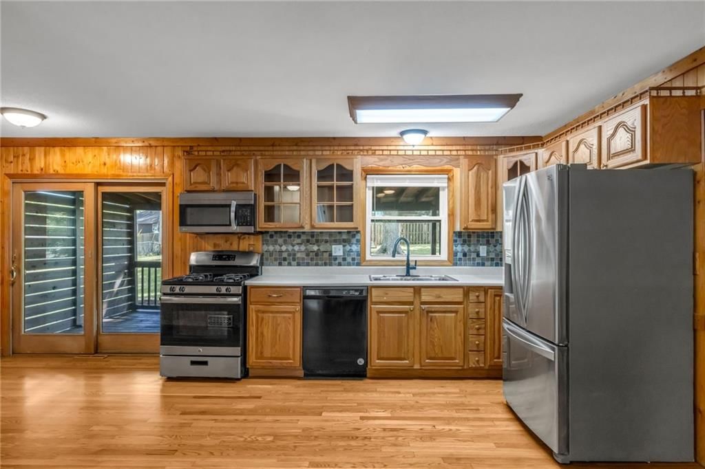 Photo 5 of 29 - 1601 NE 114th Street