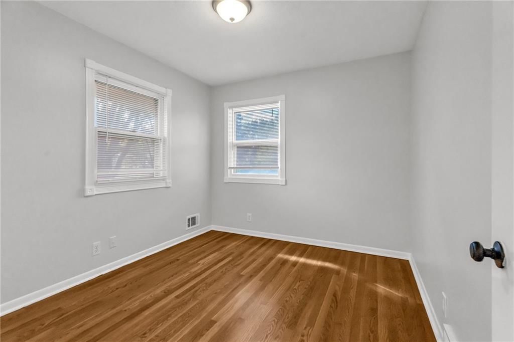 Photo 17 of 29 - 1601 NE 114th Street
