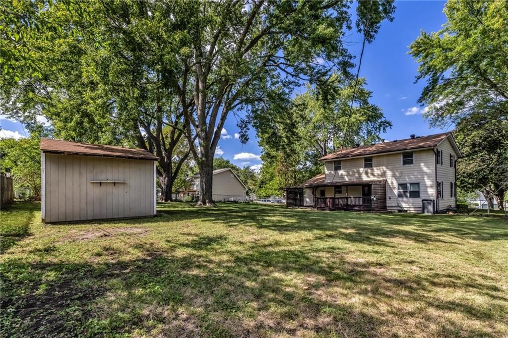 Photo 23 of 29 - 1601 NE 114th Street