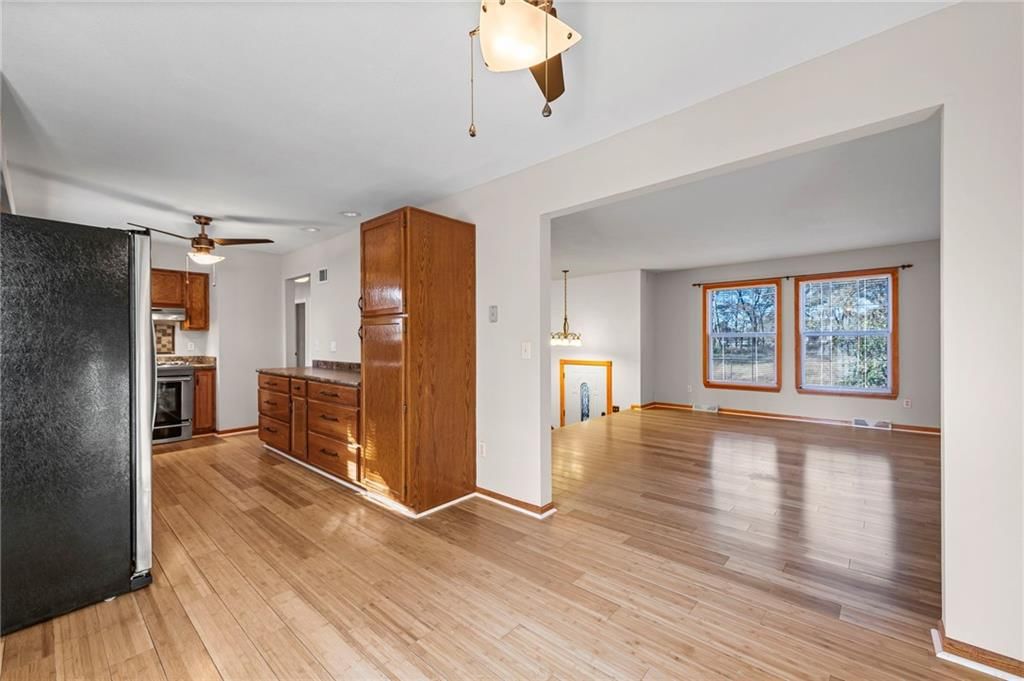 8809 N MAIN Street — photo 7