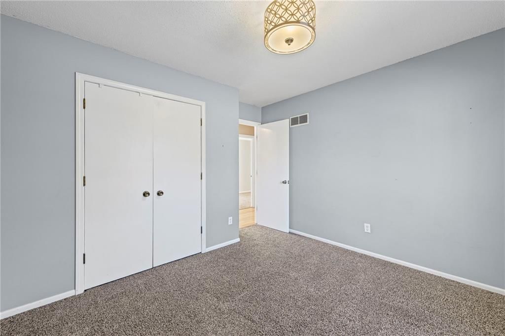 8809 N MAIN Street — photo 19