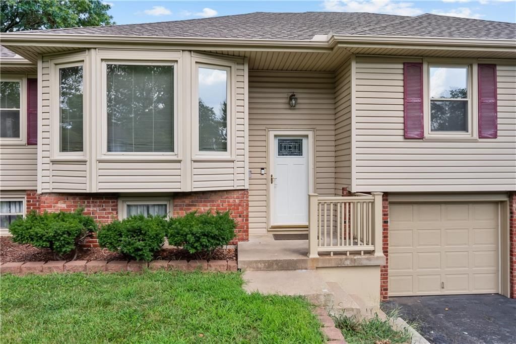 9415 Moody Park Drive — photo 3