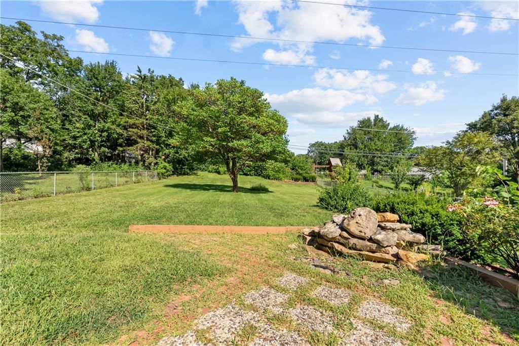 9415 Moody Park Drive — photo 33