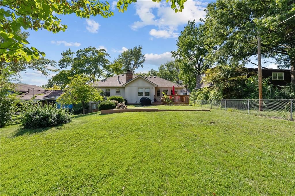 9415 Moody Park Drive — photo 35