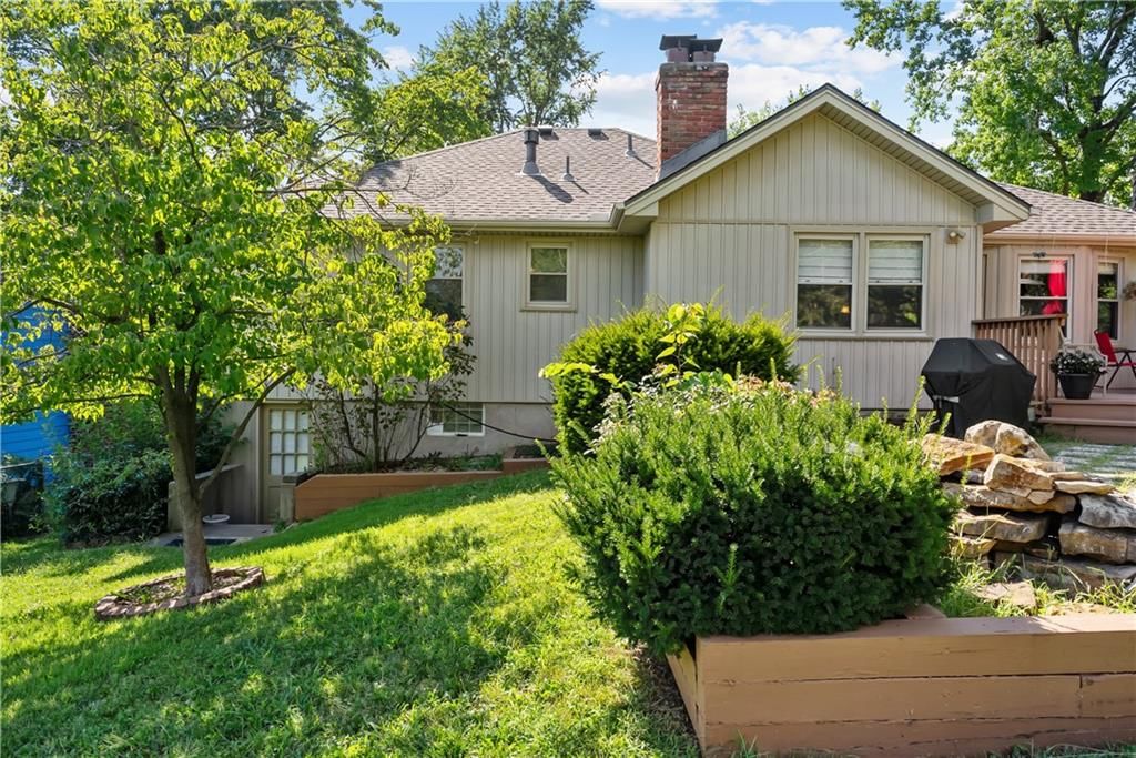 9415 Moody Park Drive — photo 37