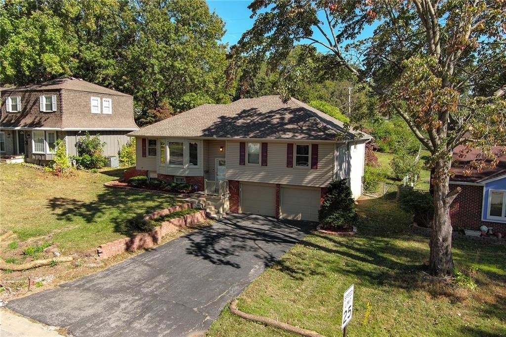 9415 Moody Park Drive — photo 41