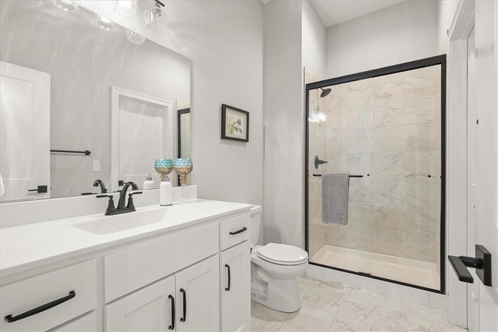 2421 W 177th Street — photo 21