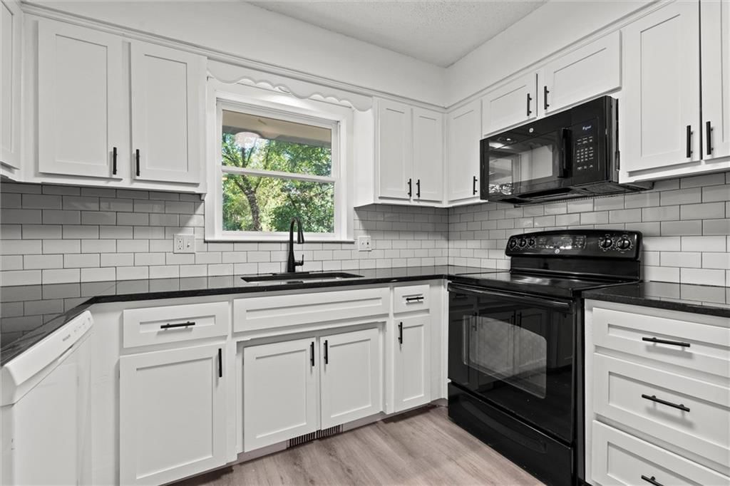 3522 N COLLEGE Avenue — photo 18