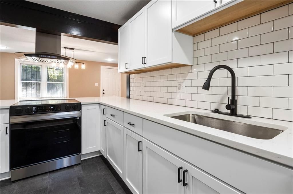 2020 Brickel Boulevard — photo 9