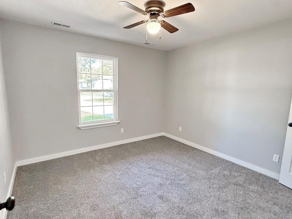 106 E Lafayette Street — photo 13