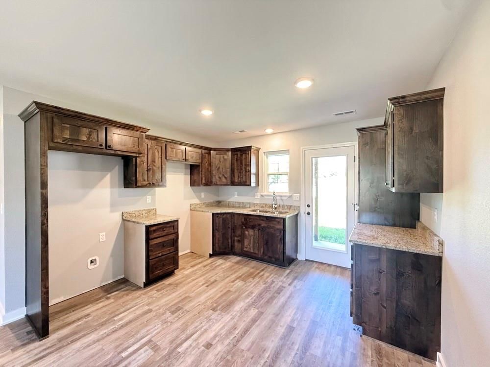 904 S Kirkpatrick Street — photo 8
