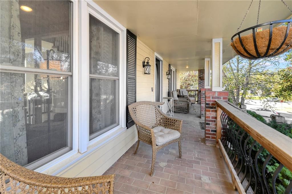 1919 SW 1st Street — photo 2