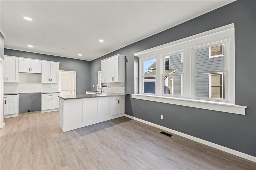 304 W Wea Street — photo 7