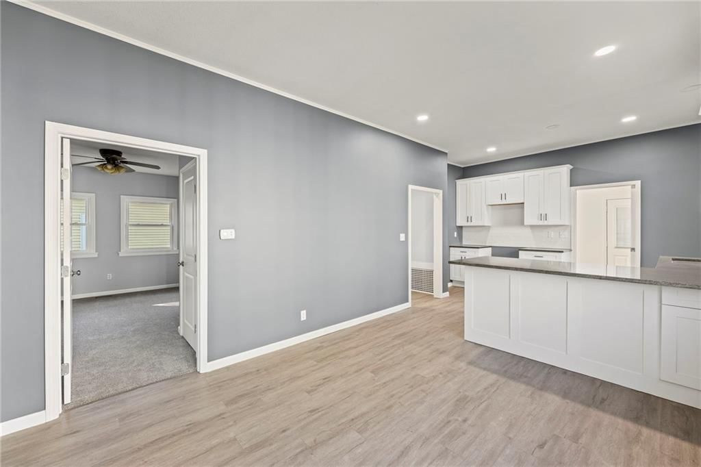 304 W Wea Street — photo 9