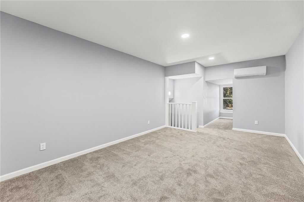 304 W Wea Street — photo 22