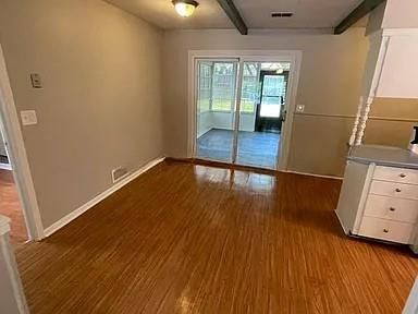 702 Park Circle — photo 3