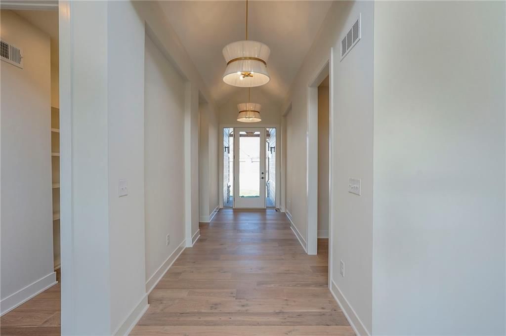 907 Savannah Lane — photo 4