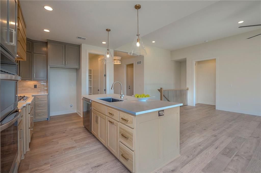 907 Savannah Lane — photo 15