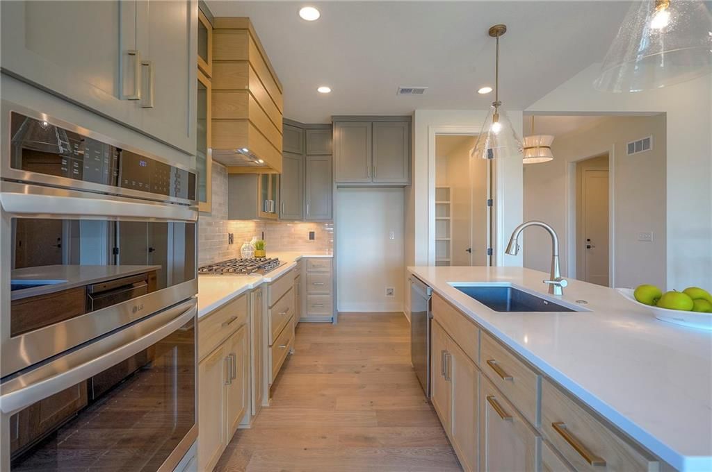 907 Savannah Lane — photo 16
