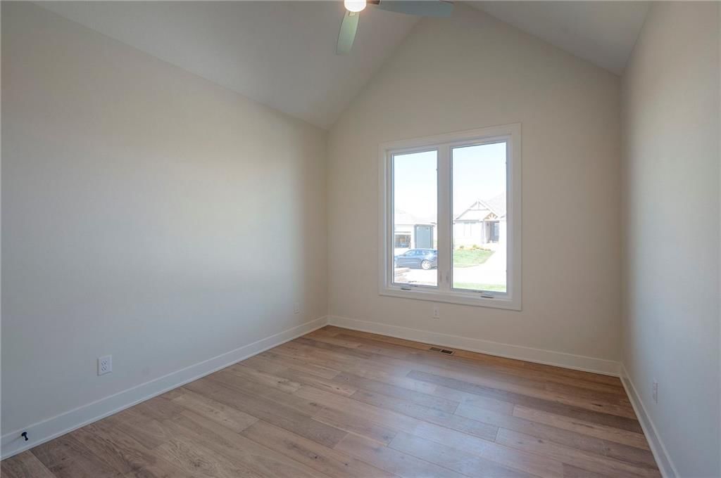 907 Savannah Lane — photo 26