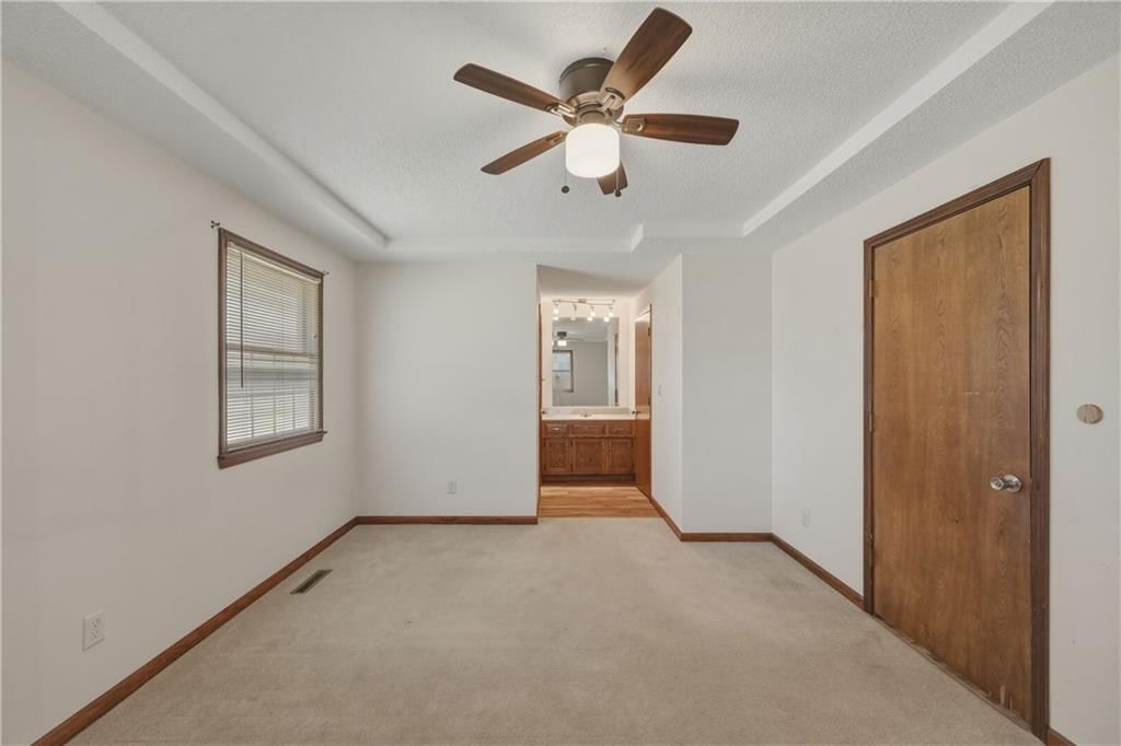 727 N Leonard Street — photo 19