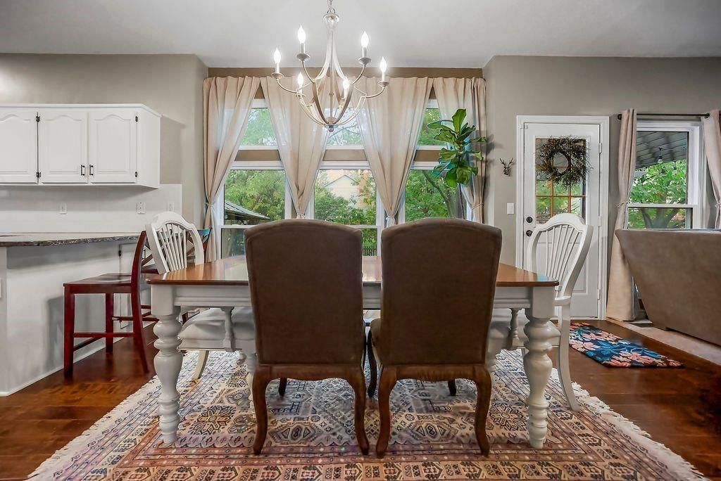 Photo 8 of 34 - 21525 W 51st Street