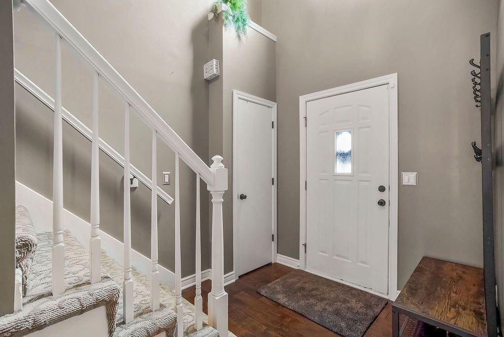 Photo 18 of 34 - 21525 W 51st Street