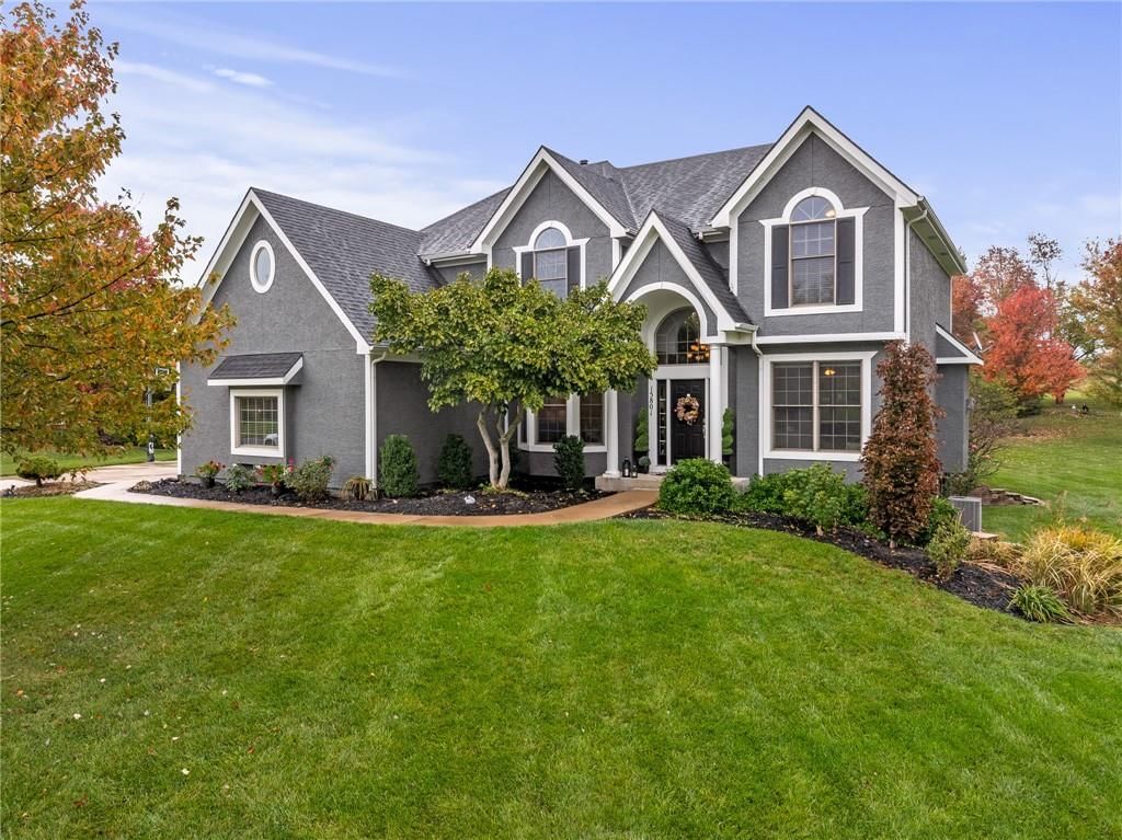 15801 Parkhill Street, Overland Park, KS
