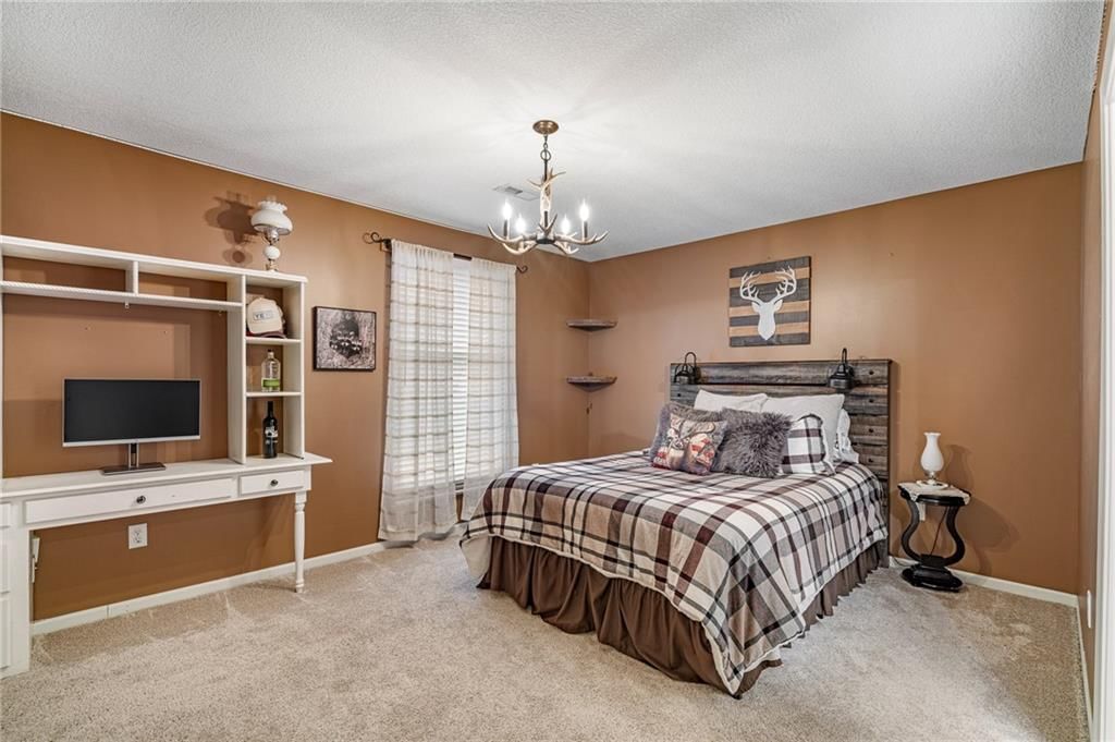 15801 Parkhill Street — photo 35