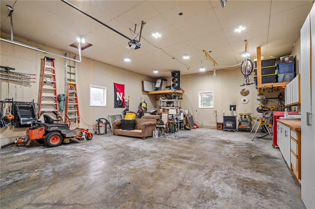 15801 Parkhill Street — photo 42