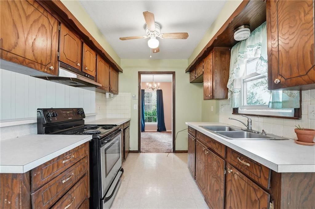 Photo 9 of 35 - 4723 Cedar Avenue