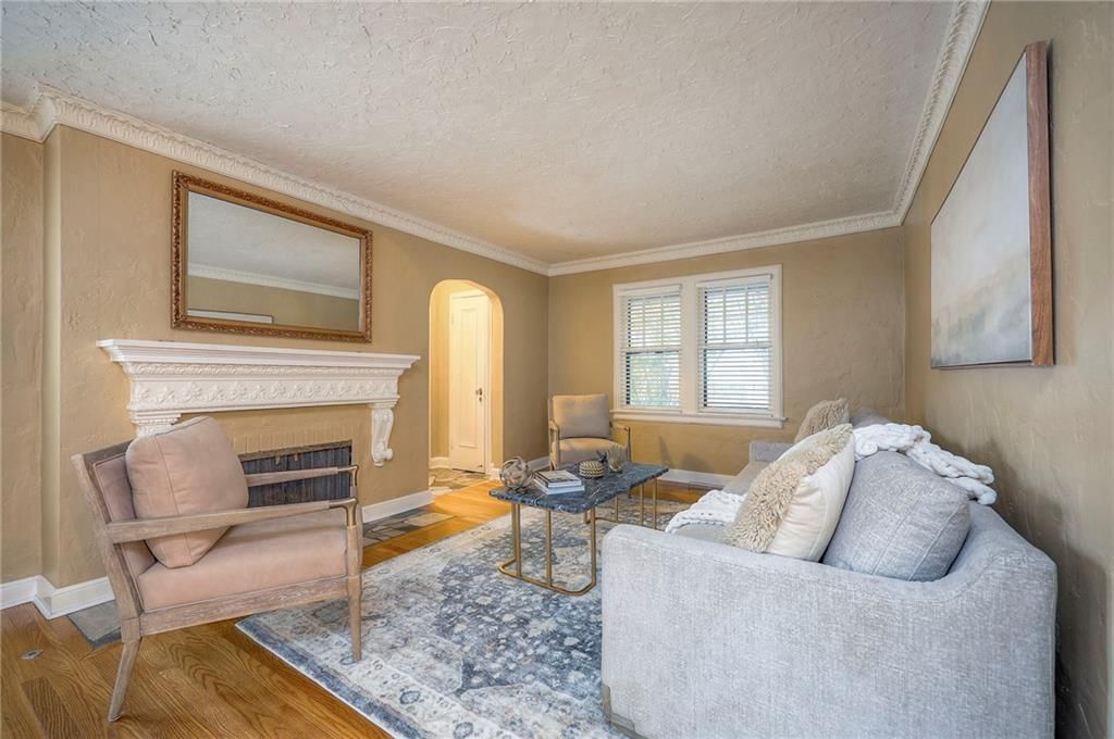 308 E Winthrope Road — photo 6