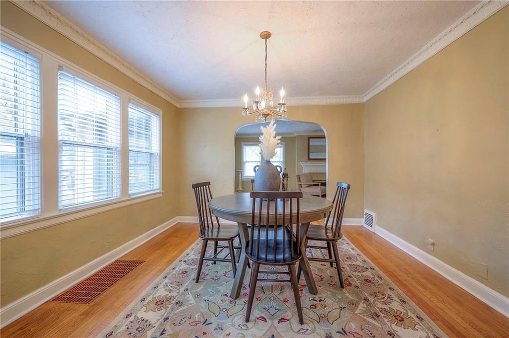 308 E Winthrope Road — photo 9