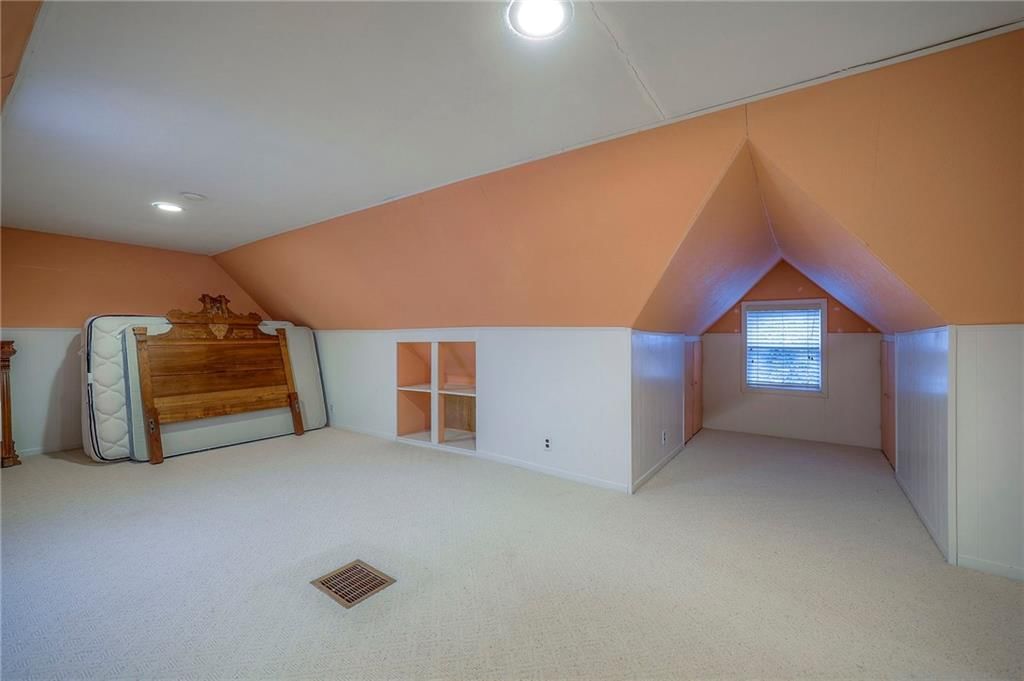 308 E Winthrope Road — photo 26