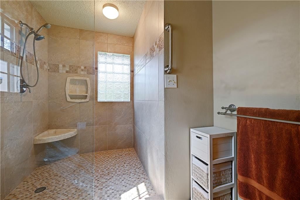 3451 S Scott Avenue — photo 23