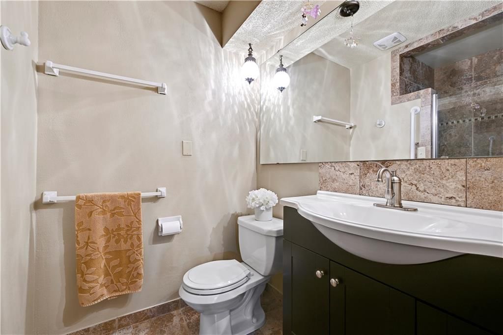 3451 S Scott Avenue — photo 25