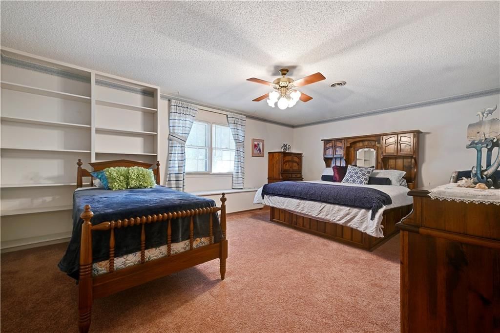 3451 S Scott Avenue — photo 27